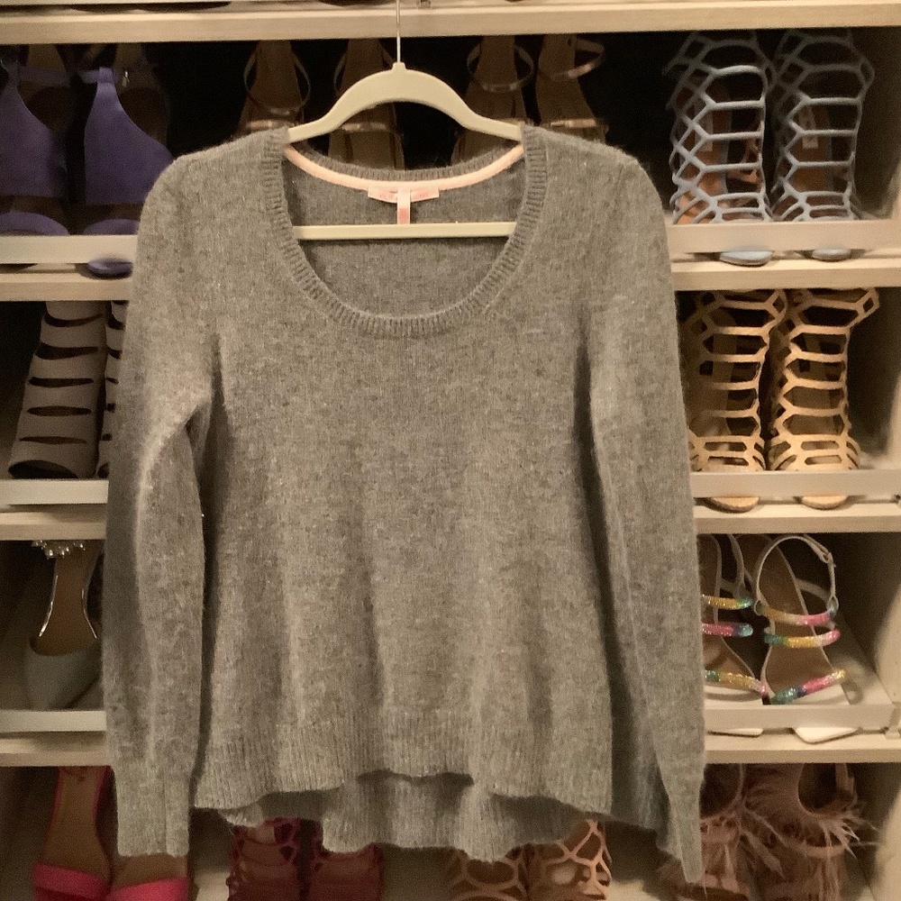Victoria’s Secret Grey Angora Blend Swing Sweater Size small petite